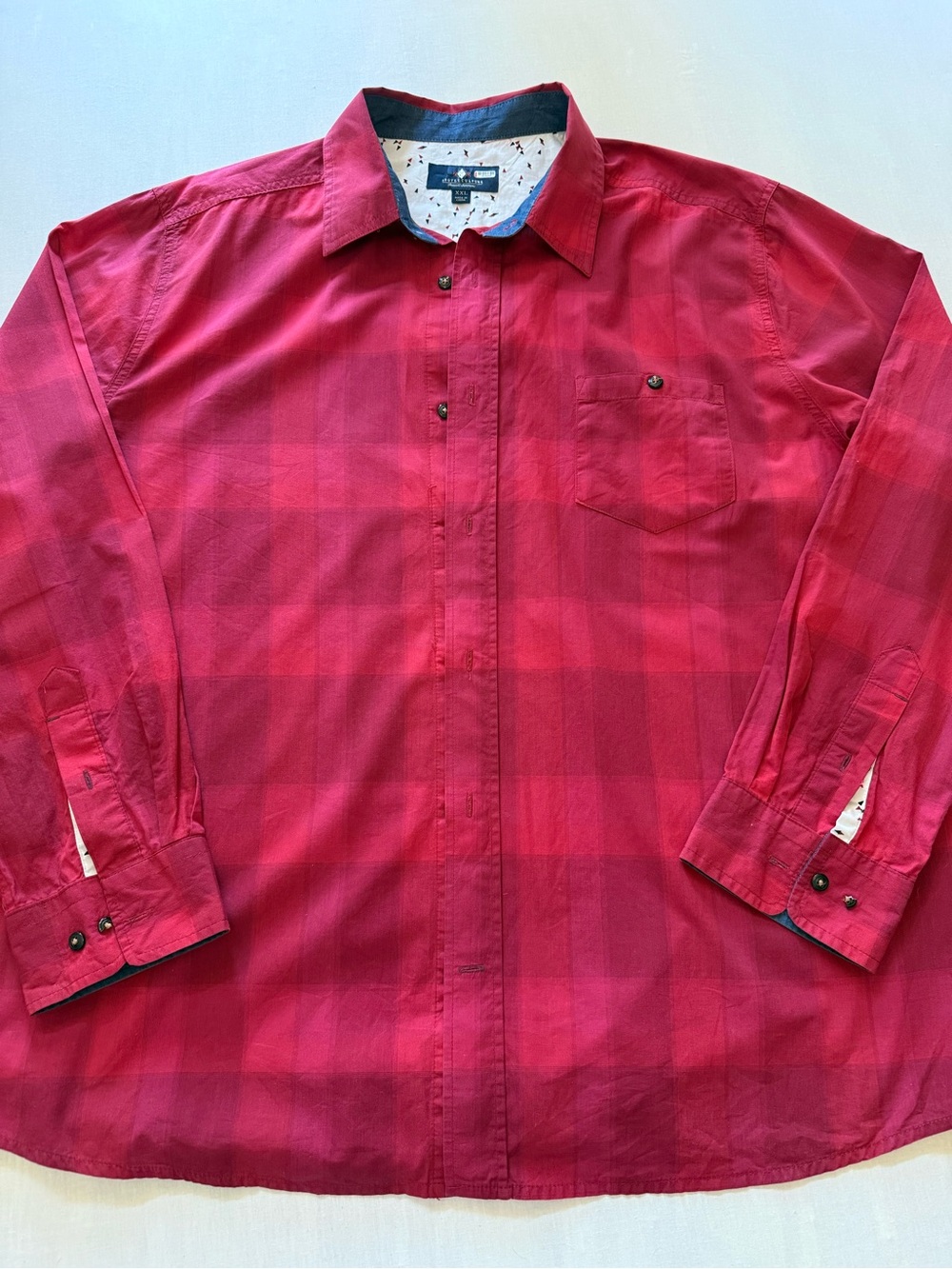 Classic Men's Red Plaid Long-Sleeve Button-Down Shirt